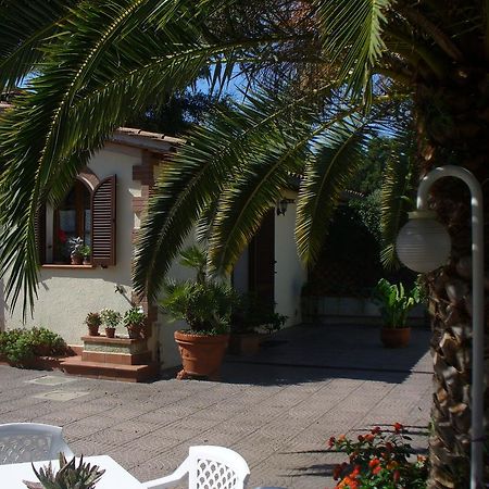 Villetta in Maremma La Pescaia Esterno foto